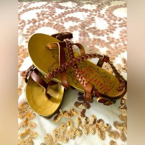 Blowfish 🐡 NWTO - toddler sz.11 sandal velcro strap